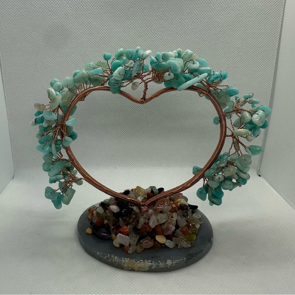 Heart-Shaped Gemstone Tree Decor - Picture 3 of 4